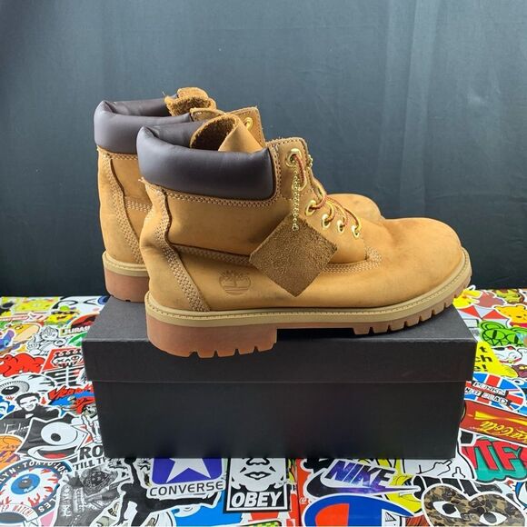 Timberland Classic 6 Inch Wheat Boots Size 6.5Y / 8 Women's - Picture 2 of 13